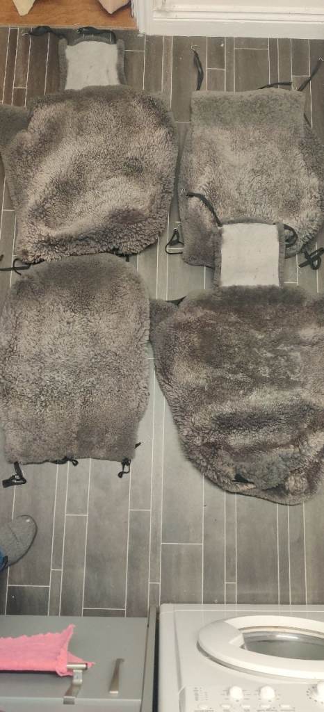 Mercedes C220 faux sheepskin front seat covers warm and cosy