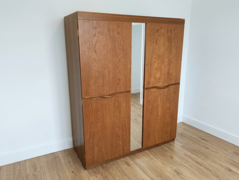 FOR QUICK SALE: Vintage Mid-Century Modern Wardrobe - £125 ONO