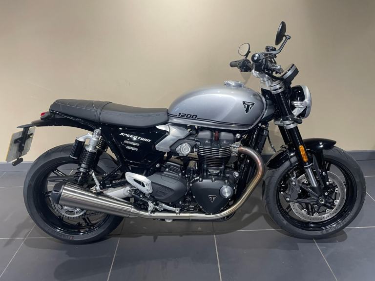 Triumph SPEED TWIN 1200 in Aluminium Silver Speedtwin1200