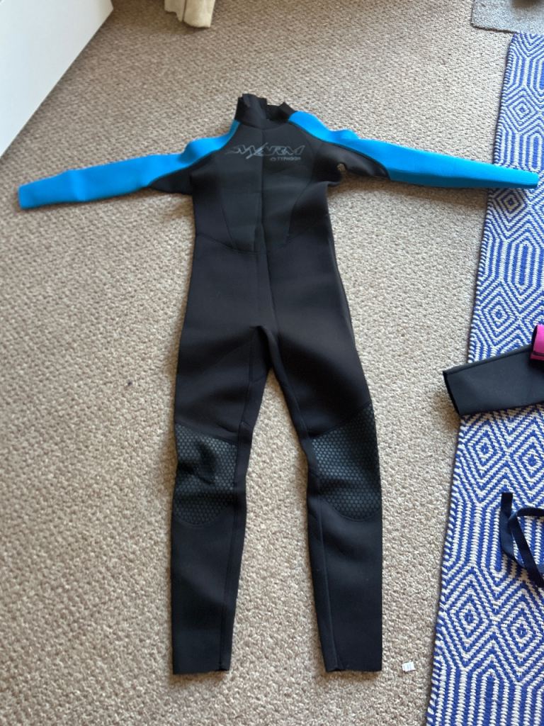 Boys 10yr old wetsuit