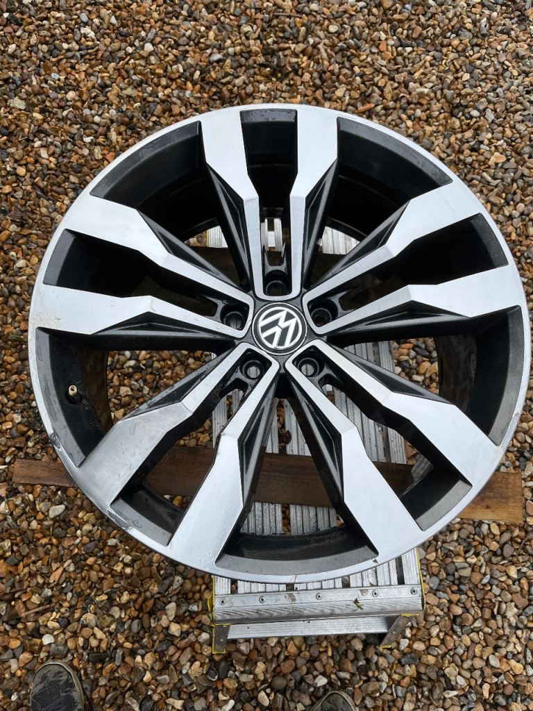 2016-2022 VW TIGUAN R LINE ALLOY WHEEL SUZUKA 5NA601025G