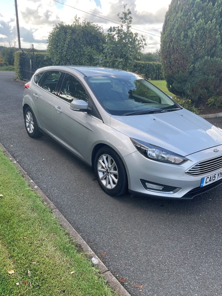 Ford, FOCUS, Hatchback, 2015, Manual, 1499 (cc), 5 doors silver full mot