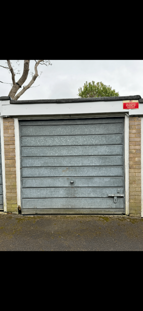 Garage for rent SM2 5TY
