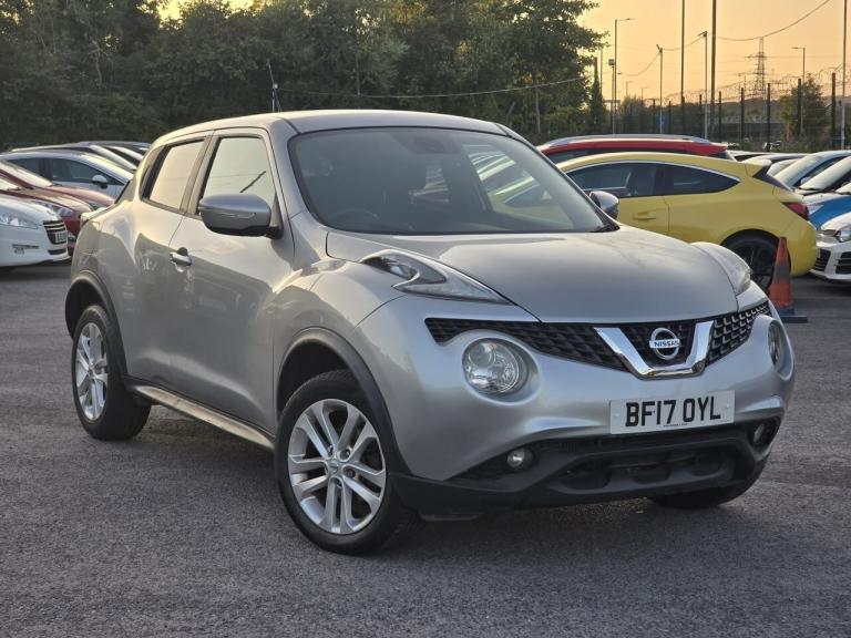 2017 Nissan Juke 1.2 DiG-T N-Connecta 5dr HATCHBACK Petrol Manual