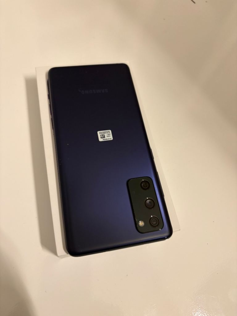 Samsung Galaxy S20 FE 5G 128GB Unlocked