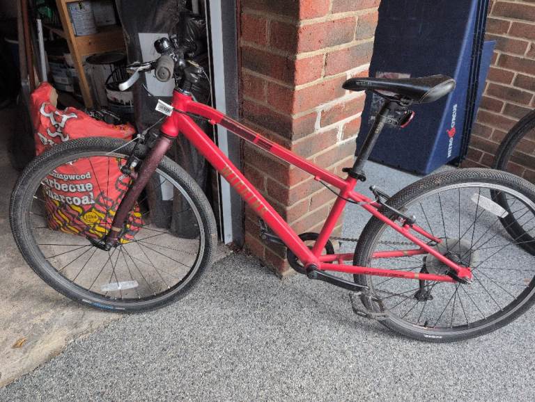 Wiggins Kids 24" Mountain Bike – Red, Good Condition