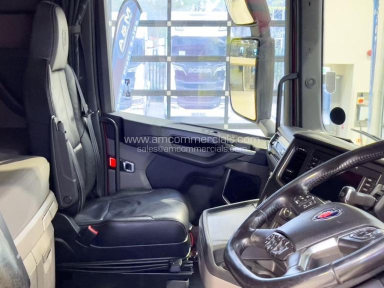 2019 (19) SCANIA S580 6X2 MIDLIFT HIGH CAB V8