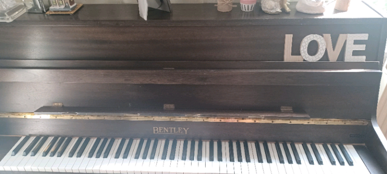 MR PIANO