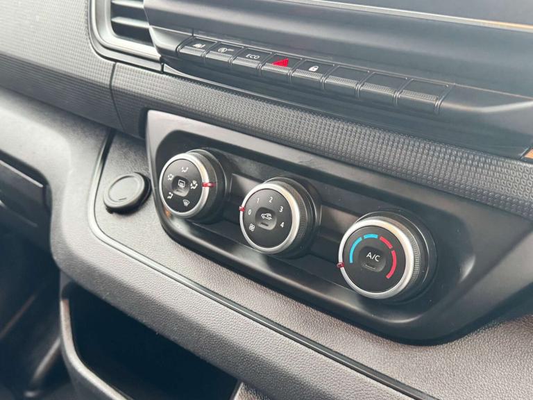 2023 Renault Trafic SL28 Blue dCi 130 Business+ Van PANEL VAN DIESEL Manual