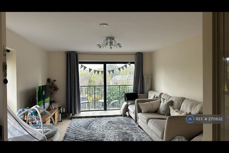 2 bedroom flat in Westside Court, Brent, Wembley, HA9 (2 bed) (#2715632)