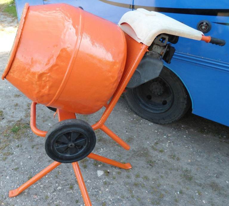 Concrete Mixer Belle Honda Petrol  