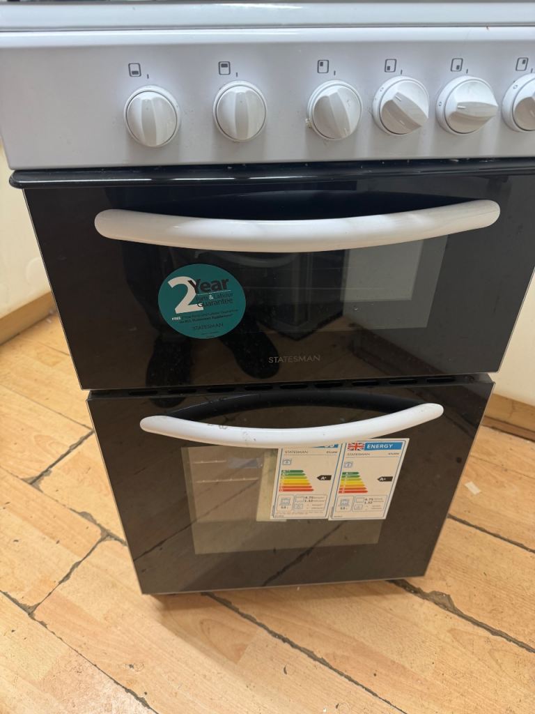 BRAND NEW STATESMAN COOKER (Gas)