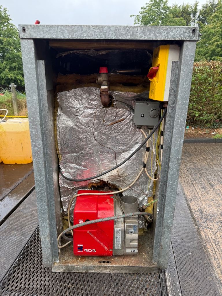 2006 Grant 50/90 Outdoor Oil Boiler