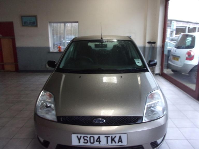 2004 Ford Fiesta 1.4 Zetec 3dr HATCHBACK PETROL Manual