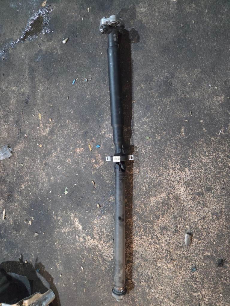BMW F10 F11 LCI  Drive Prop Shaft Automatic Gearbox 8648854