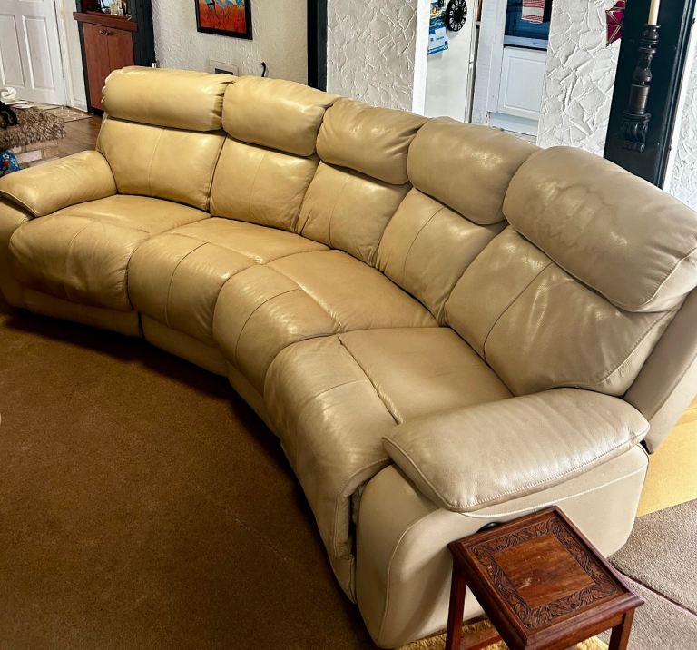 Cream Leather 4-Seater Sofa with Recliners