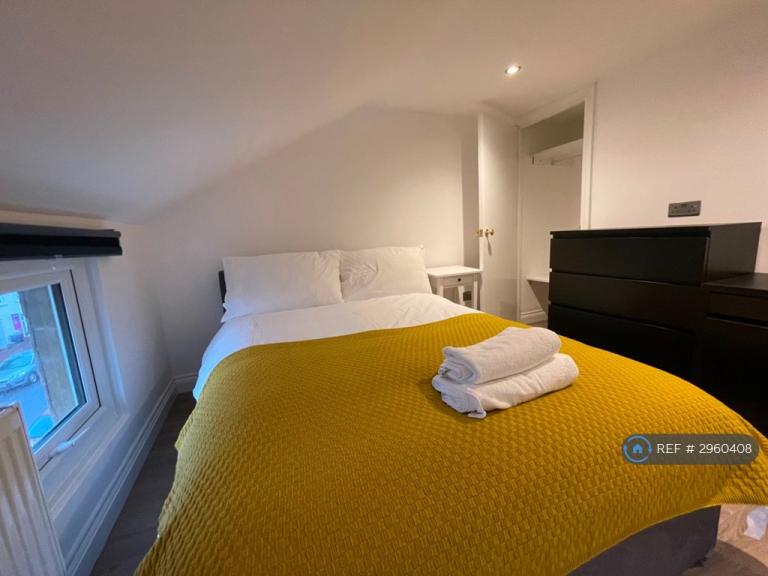 1 bedroom in Waylen Street, Reading, RG1 (#2960408)
