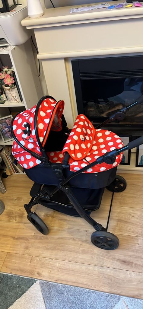 Silver cross dolls pram