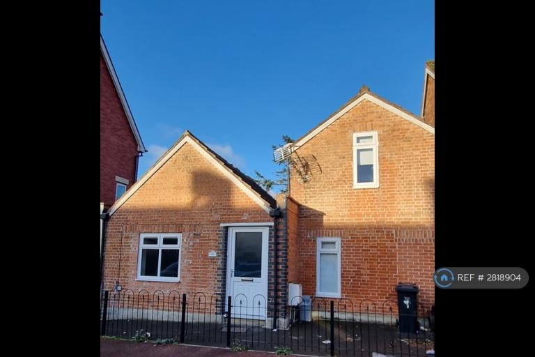 1 bedroom house in Quay Cottages, Highbridge, TA9 (1 bed) (#2818904)