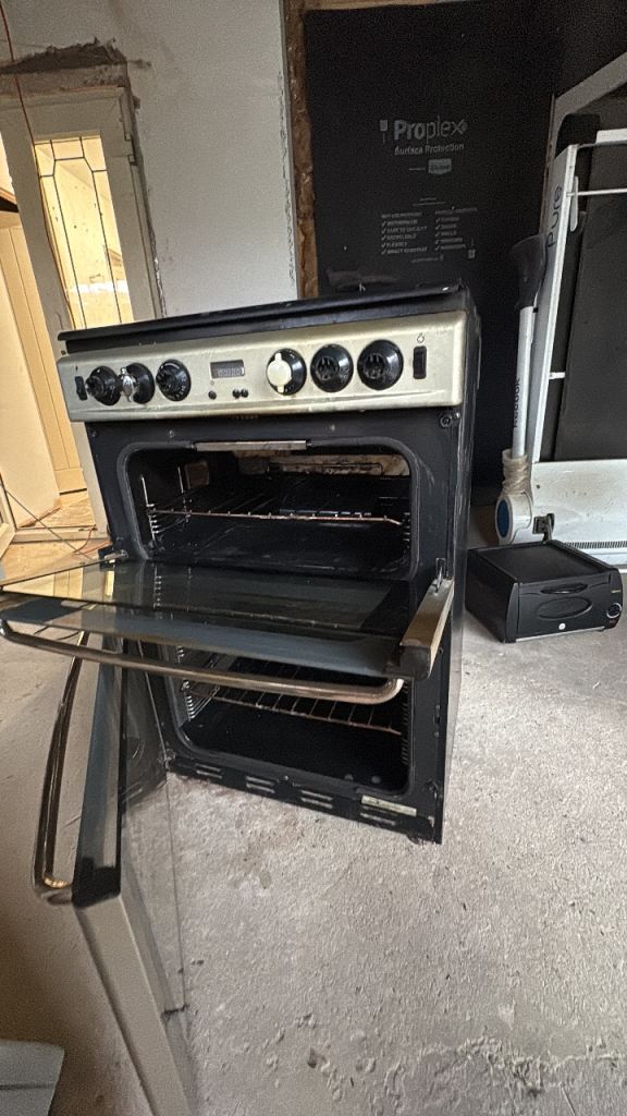 Gas oven