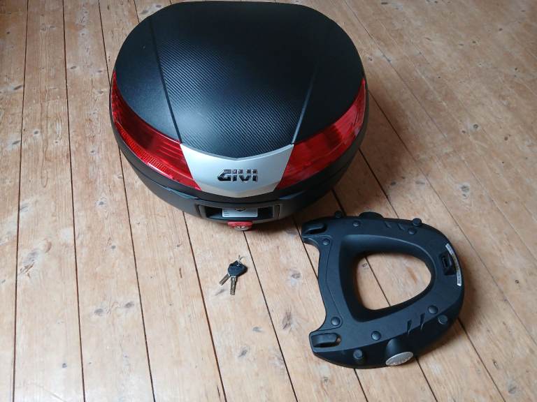 Givi Monokey Motorcycle Top Case and Mounting Plate