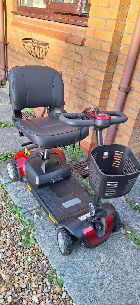 MOBILITY SCOOTER EXCELLENT CONDITION £250
