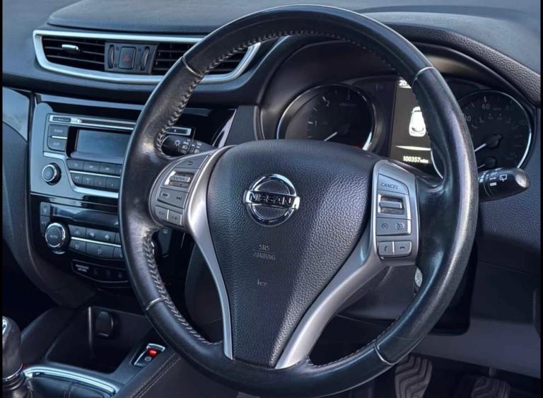 2016 Nissan Qashqai 1.5 dCi Acenta [Smart Vision Pack] 5dr HATCHBACK Diesel Manual