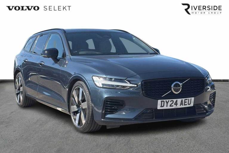 2024 Volvo V60 Recharge Ultimate, T8 AWD Plug-in hybrid, Electric/Petrol, Dark Estate Petrol Para...