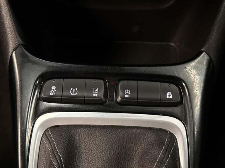 2021 Vauxhall Crossland X 1.2T [110] Griffin 5dr [6 Spd] [Start Stop] Manual Hatchback Petrol Manual