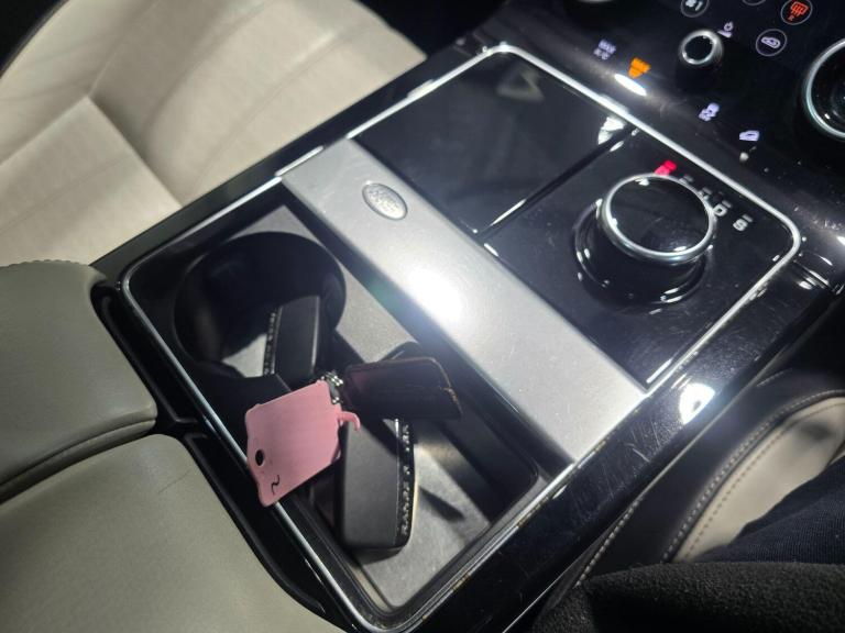 2018 Land Rover Range Rover Velar 3.0 D300 First Edition 5dr Auto ESTATE DIESEL Automatic