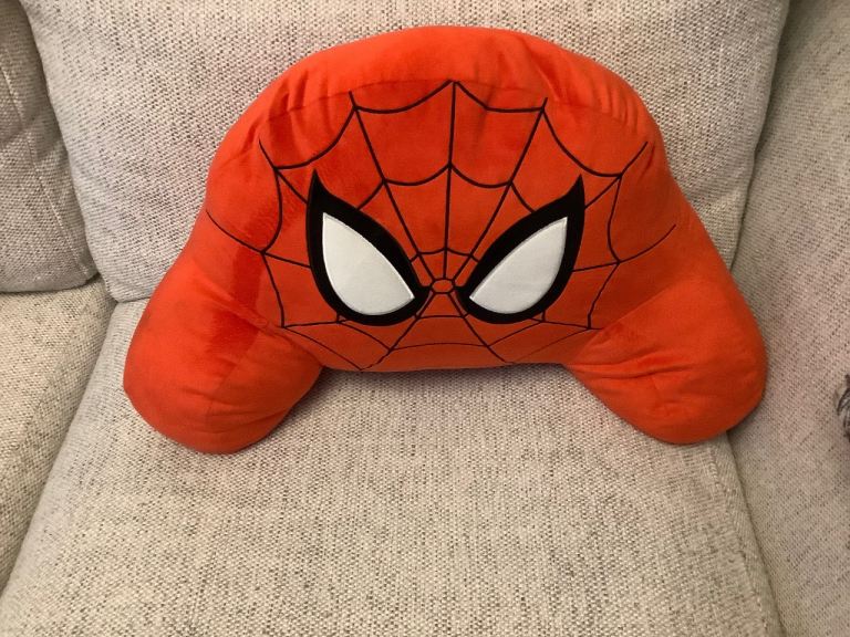 SPIDER-MAN Cuddle Cushion *NEW* 