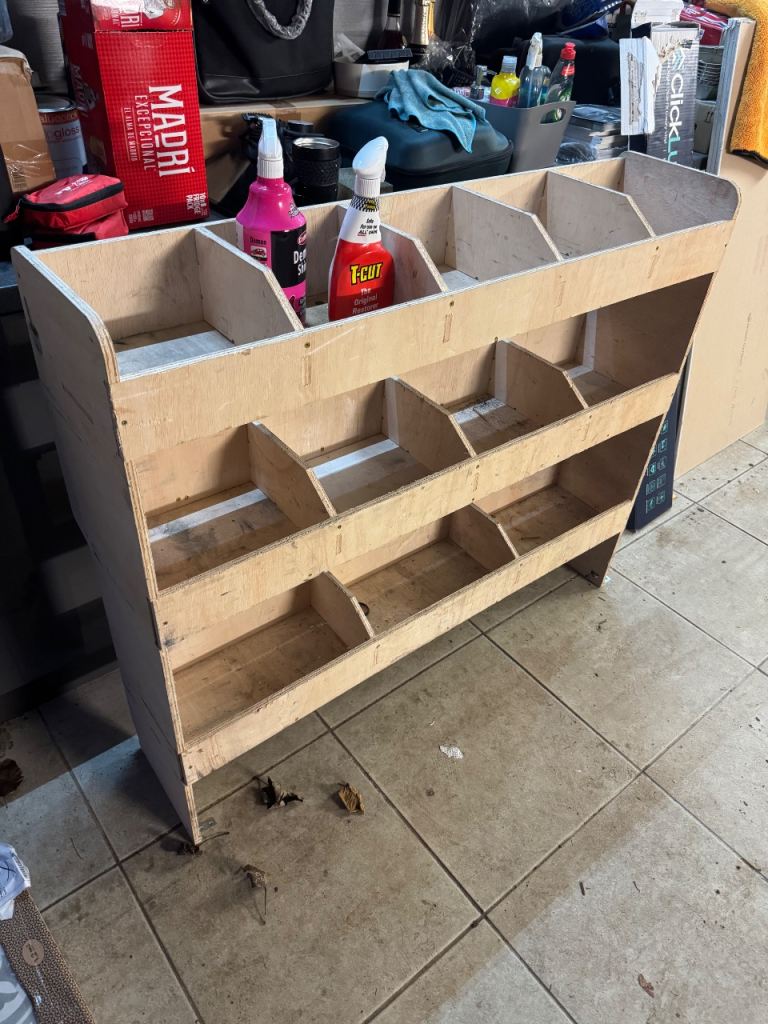 Van racking/shelving