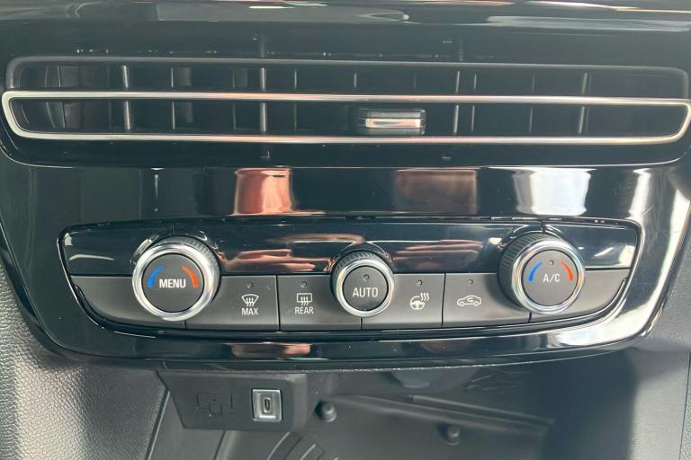  Vauxhall Mokka Electric 54kwh Ultimate Suv 5dr Electric Auto 156 Ps Electric