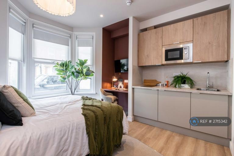 1 bedroom in Nelson Road, Gillingham, ME7 (#2715342)