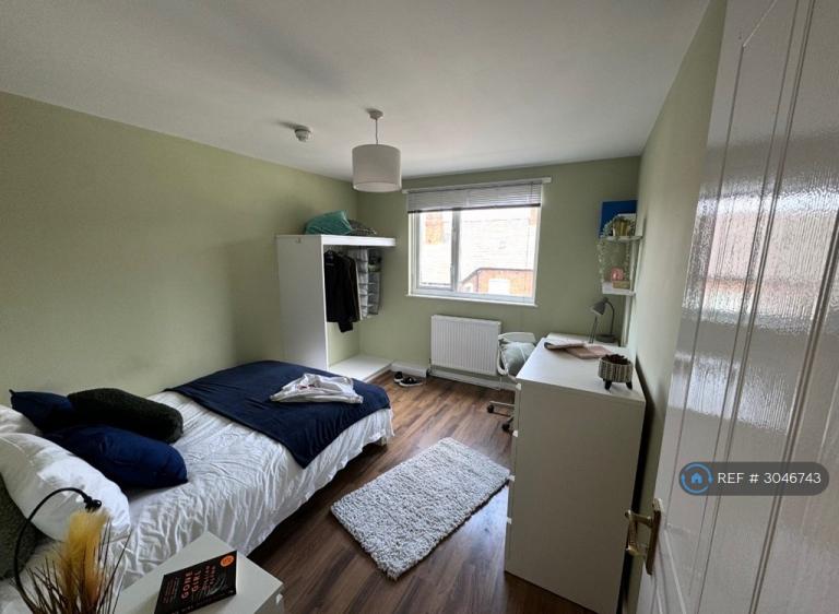 1 bedroom in Stalbridge Avenue, Liverpool, L18 (#3046743)