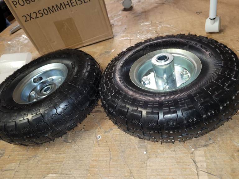 A new pair of 16" Wheelbarrow barrow/ trolley whhels whhel load 12kg 