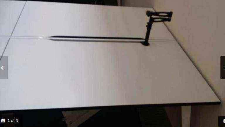 Used Second hand White Desk Top ONLY 140cm x 80cm (no legs included)