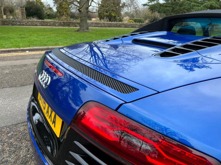 2015 Audi R8 5.2 FSI V10 Quattro 2dr S Tronic CONVERTIBLE PETROL Automatic