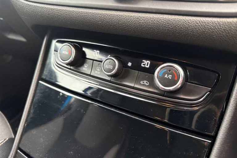 2022 Vauxhall Grandland 1.2 Turbo GS Line 5dr HATCHBACK PETROL Manual