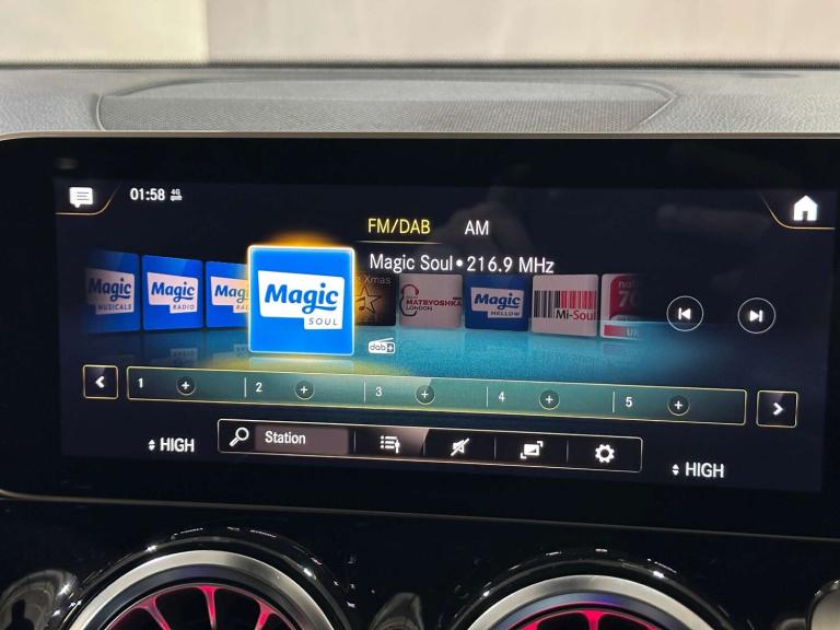 2021 Mercedes-Benz GLB 2.0 GLB 220 AMG Line Premium+ D 4Matic Auto 4WD 5dr SUV Diesel Automatic