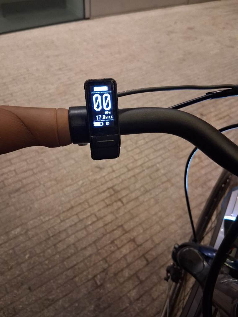 RALEIGH ARRAY STEP THROUGH ELECTRIC CITY BIKE 2023 HYBRID EXCELLENT CONDITION 