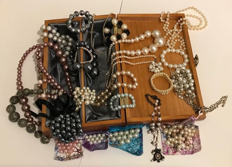 REDUCED! Vintage costume jewellery: pearly necklaces, bracelets, beads + LARGE wooden box. 