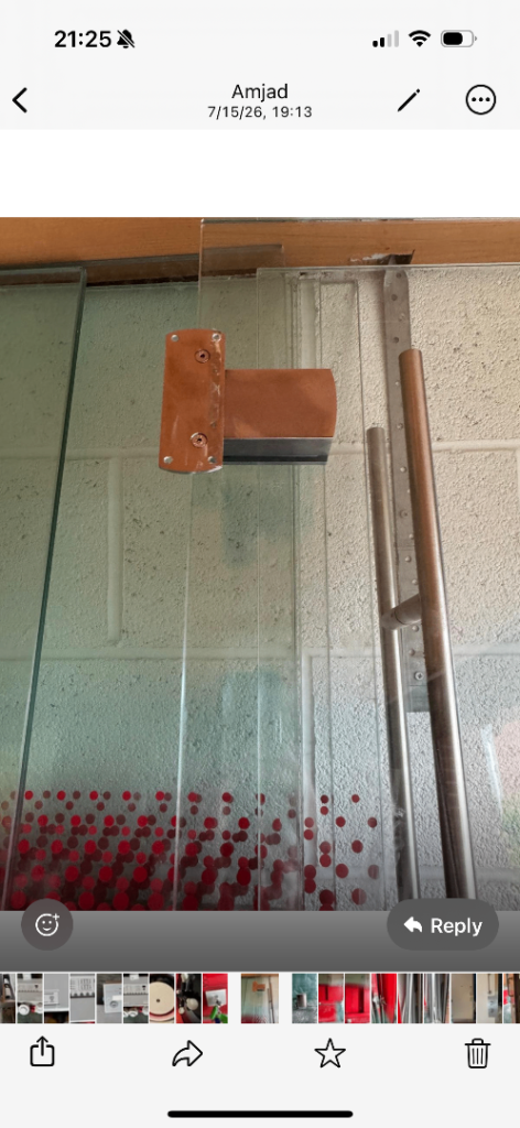 Glass partition 