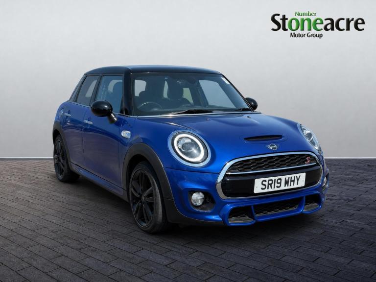2019 MINI Hatch 2.0 Cooper S Sport Steptronic Euro 6 (s/s) 5dr HATCHBACK Petrol Automatic