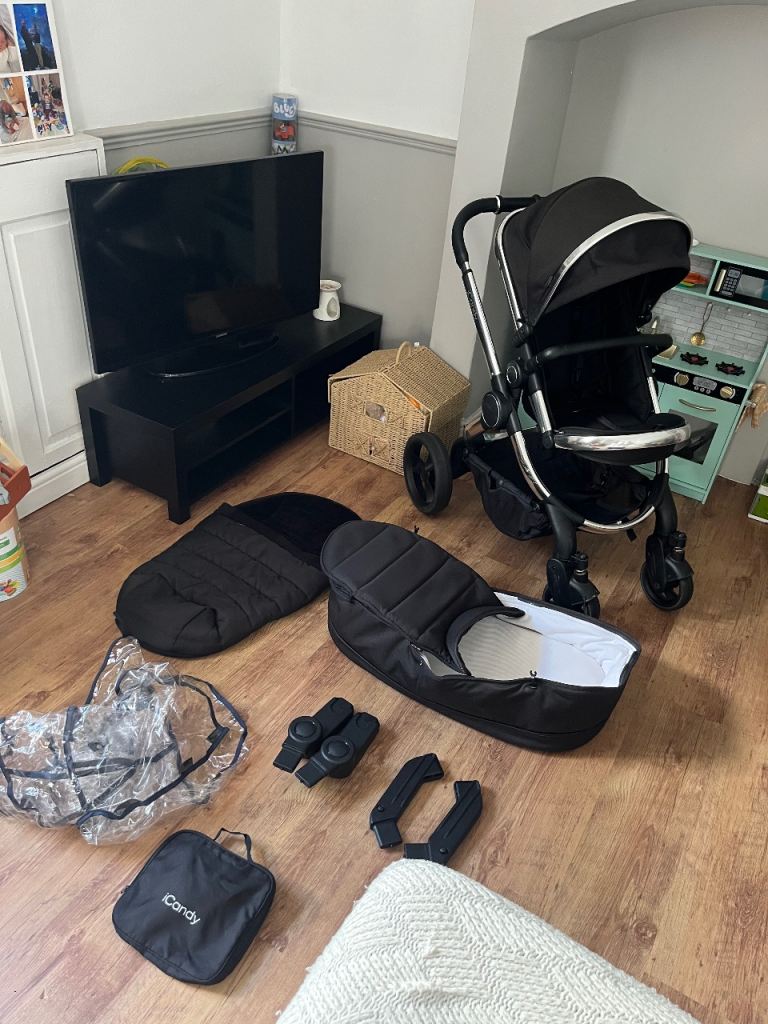 iCandy Peach 6 in black twill travel system 