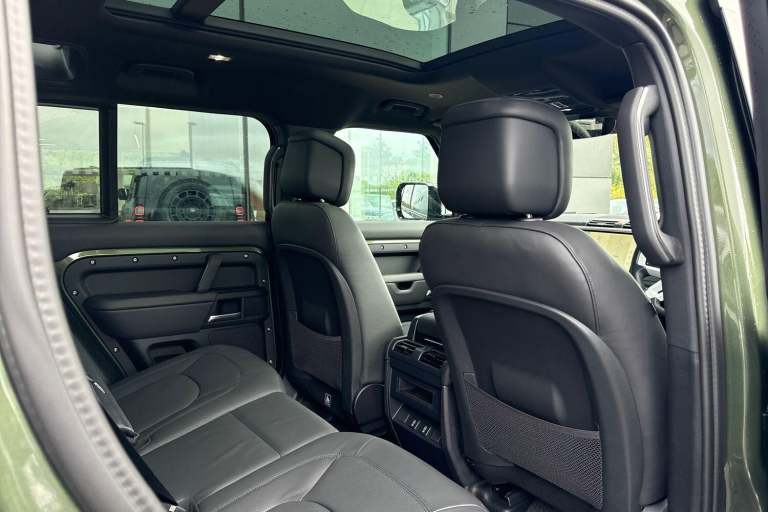 2025 Land Rover Defender 110 3.0 D250 MHEV X-Dynamic HSE Auto 4WD Euro 6 (s/s) 5dr SUV Automatic