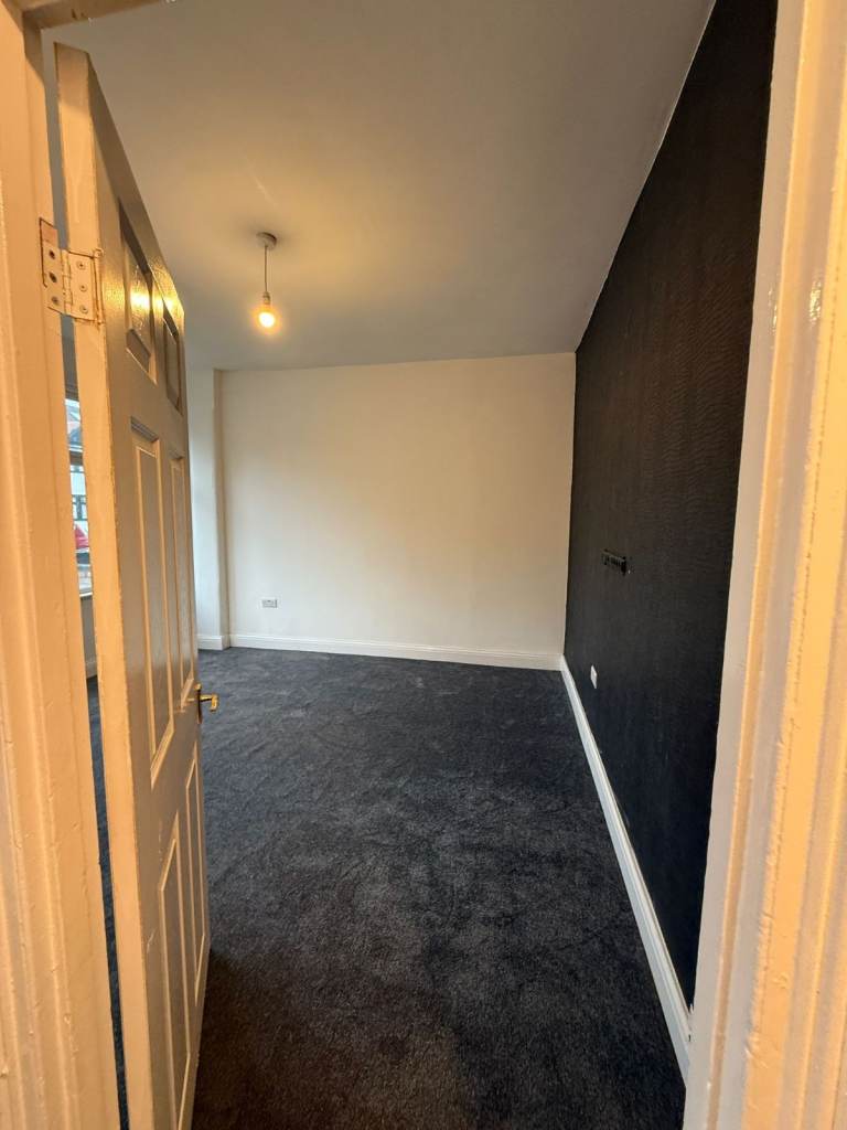 4-Bedroom House to Rent – IG1 