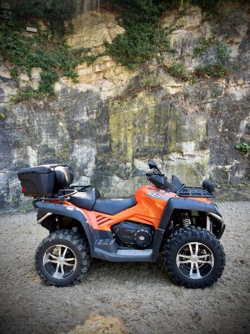 quadzilla 800cc full automatic, done only 500 miles been stored in