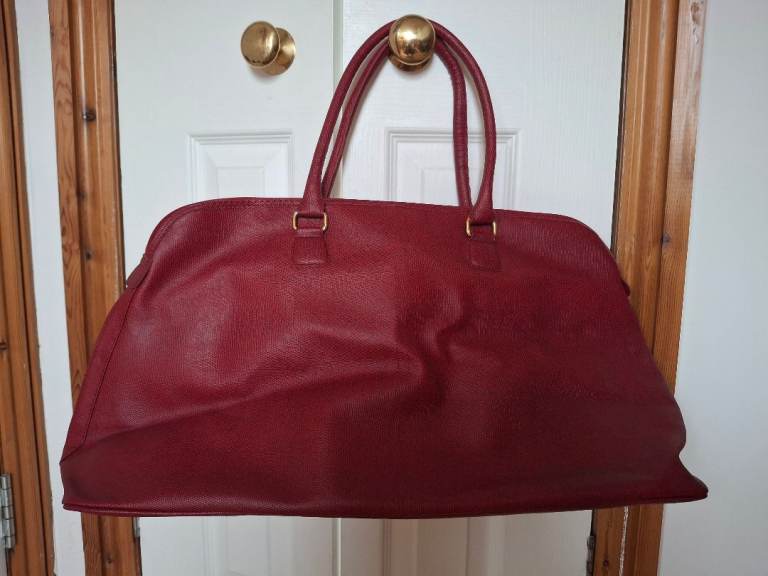BN Estee Lauder faux leather bag