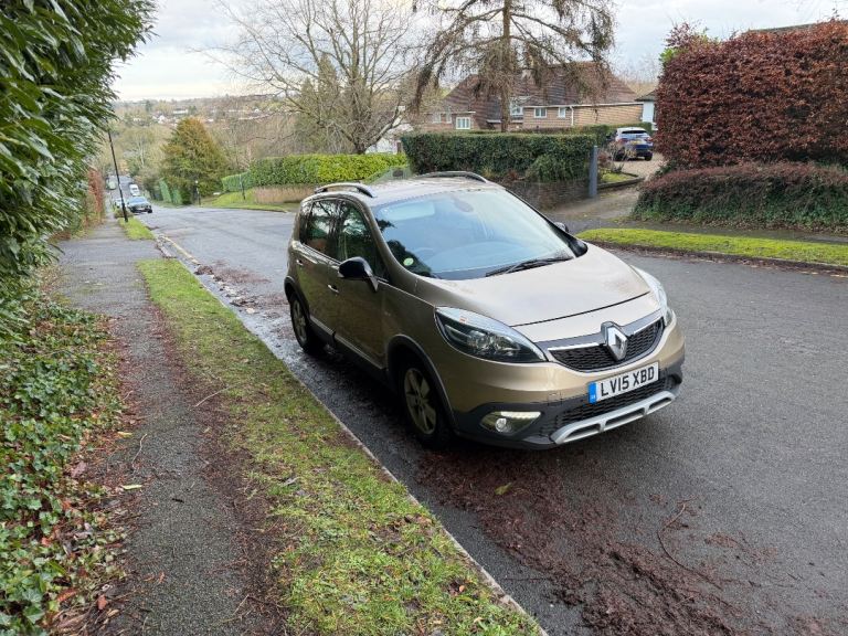 Renault, SCENIC XMOD, MPV, 2015, Manual, 1598 (cc), 5 doors